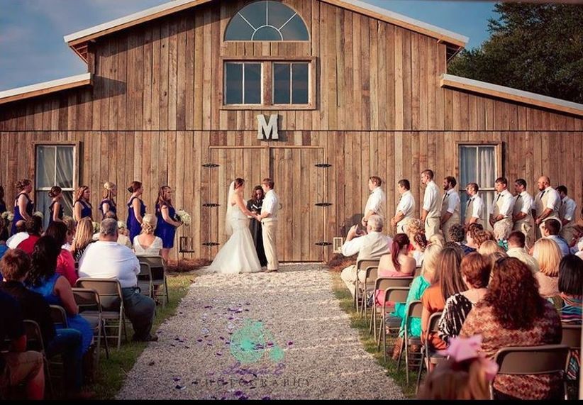 The Barn Wedding Venues in Louisiana Rustic Couples Love