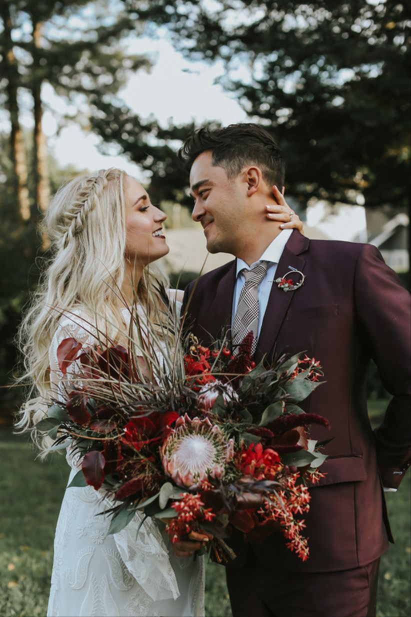 moody wedding color palette with black and burgundy